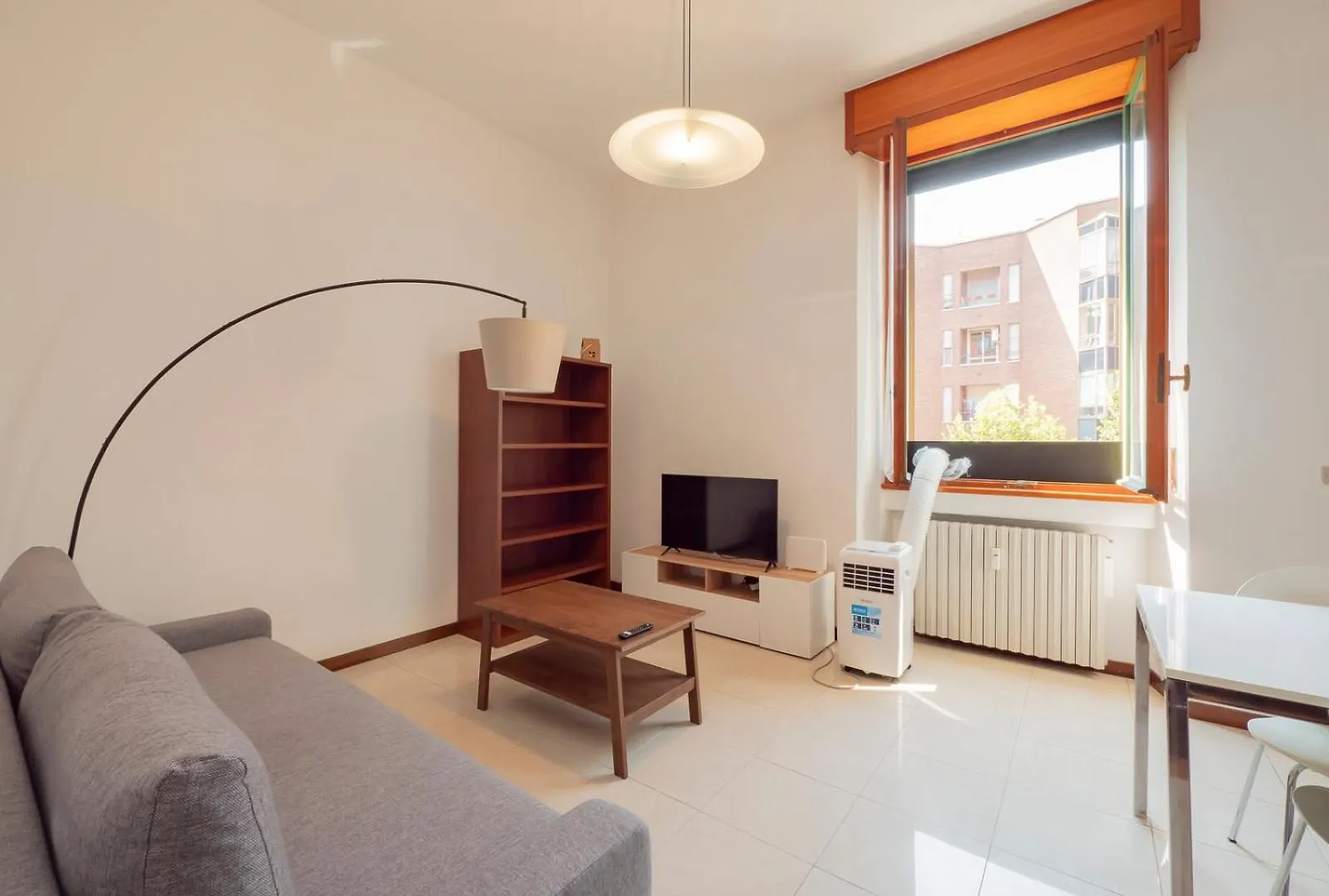 Xenia Apartments - Classical Suite In Central Station Milan
